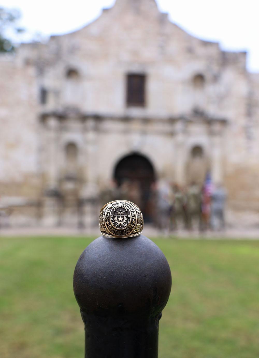 Alamo Ring